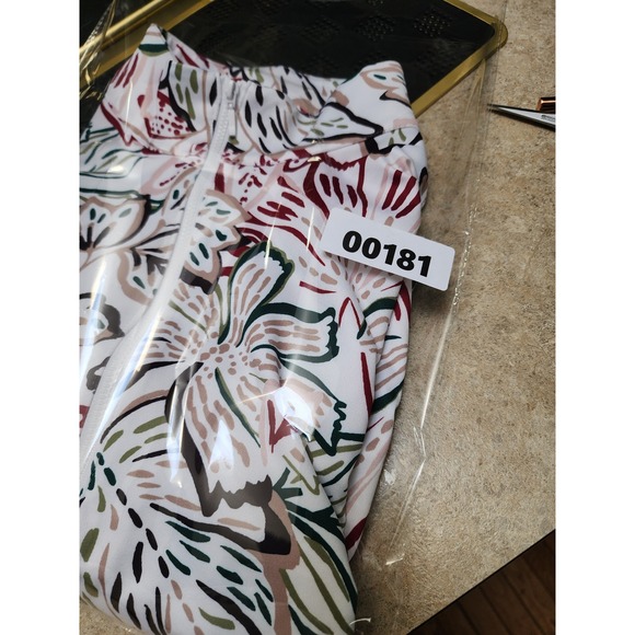 Chicos Size 3 Floral Quarter Zip Pullover Top Womens XL/16 White Red Green Golf - Picture 8 of 8